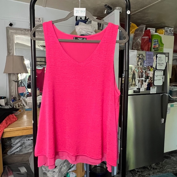 🔥2/$10 |•MANGO•| Pretty Pink Sleeveless Top - 21" PTP - Large - Picture 3 of 11